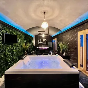 https://casa-spa-thermae-colosseo.it-romehotels.com