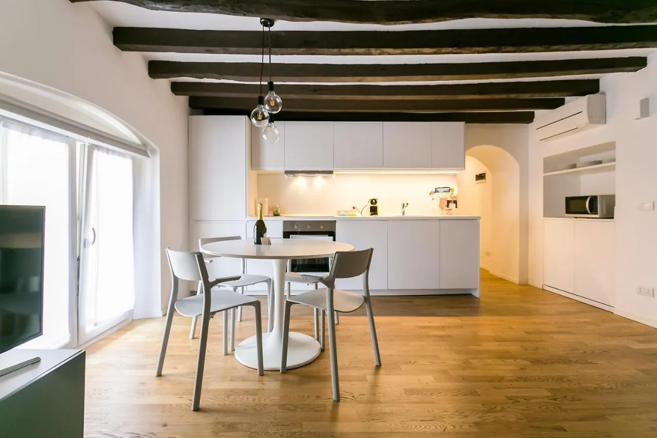 Mortara Navigli Apartments Milan 0*,  Italy