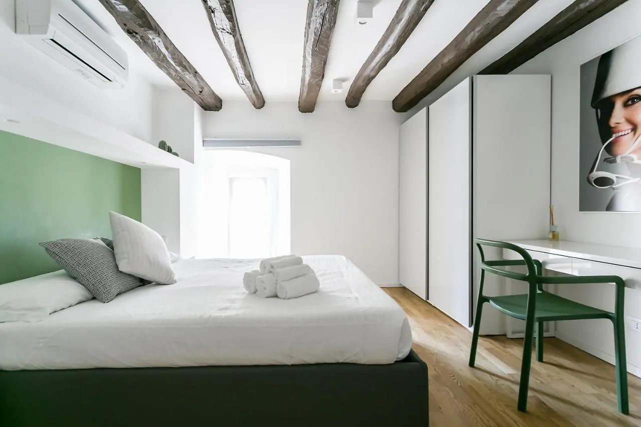 Mortara Navigli Apartments Milan