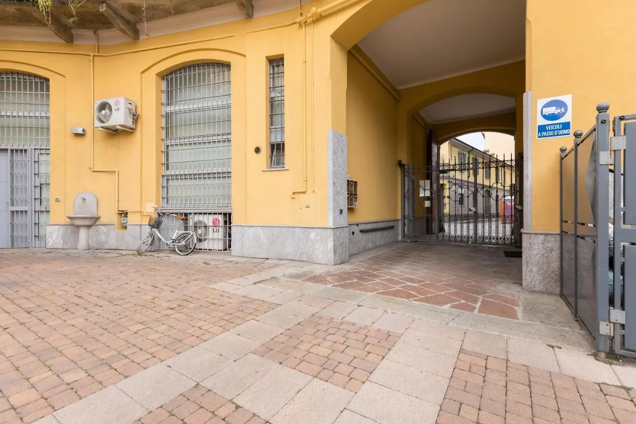 Mortara Navigli Apartments Milan