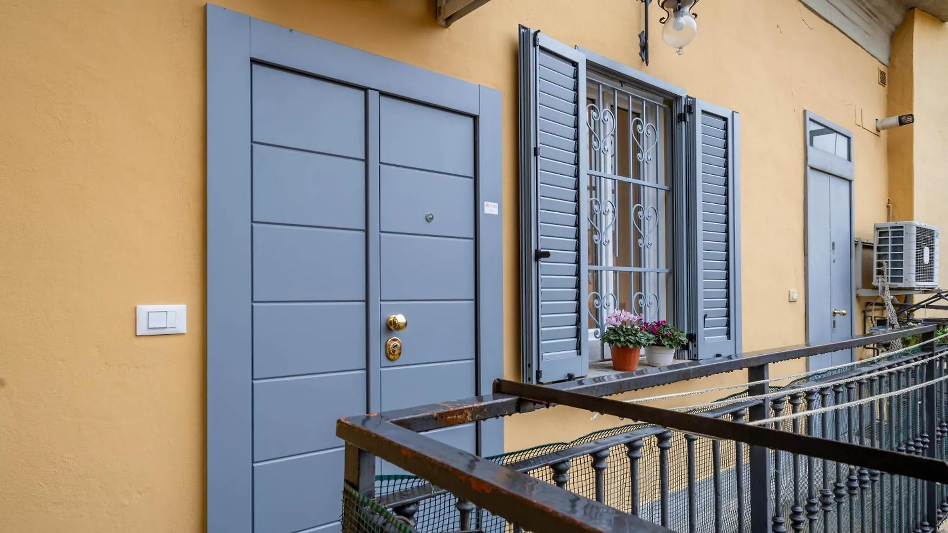 Mortara Navigli Apartments Milan