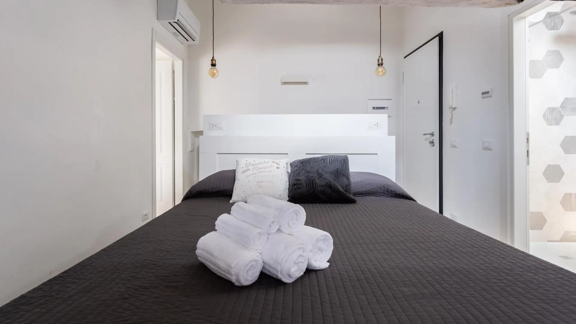 Mortara Navigli Apartments Milan 0*,  Italy